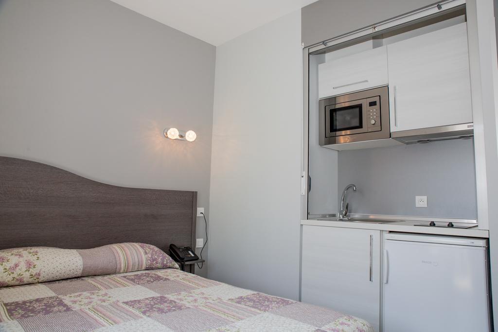 אונדאיי Annexe Hotel De La Gare מראה חיצוני תמונה