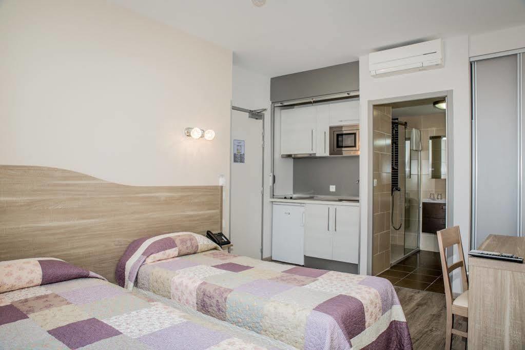 אונדאיי Annexe Hotel De La Gare מראה חיצוני תמונה